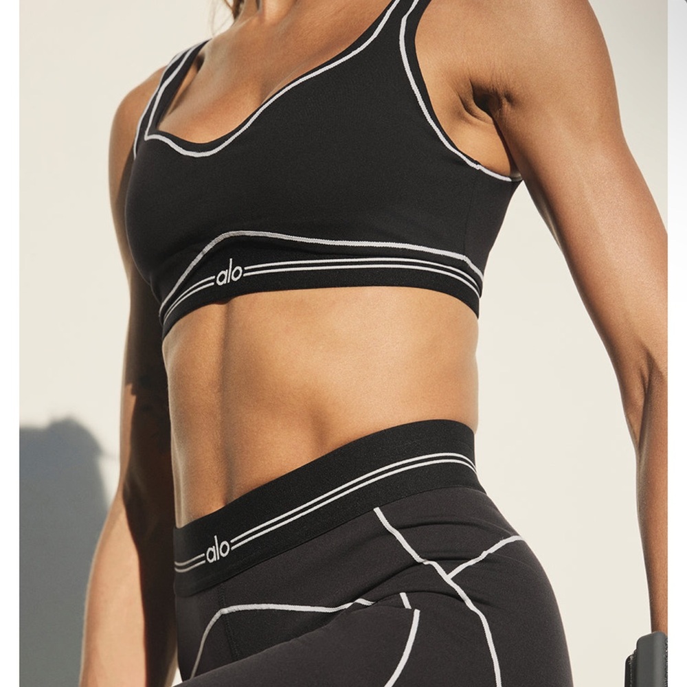 Alo heart throb set